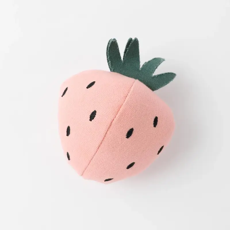 ピンクのイチゴのおもちゃ