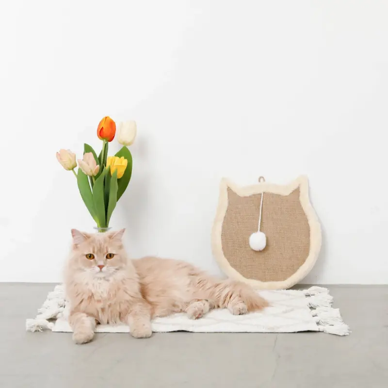 ねこ型壁掛け爪とぎマット