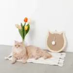 ねこ型壁掛け爪とぎマット