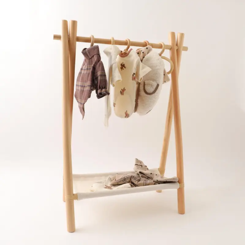 ラタンハンガーラック