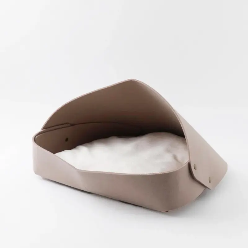 クッション付フェルトベッド