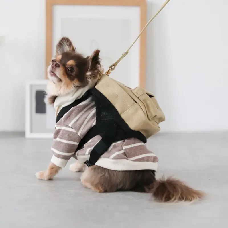 ベージュバックパックハーネス